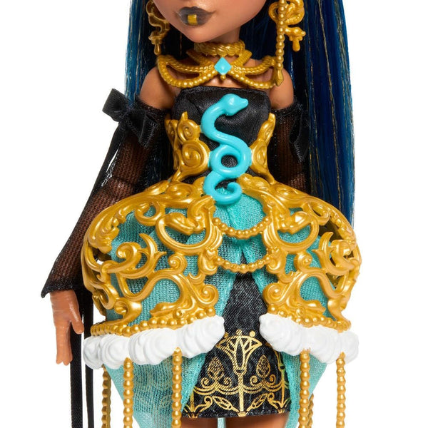 Monster High Scary Sweet Birthday Cleo De Nile Doll in Party Dress With Balloon & Gift