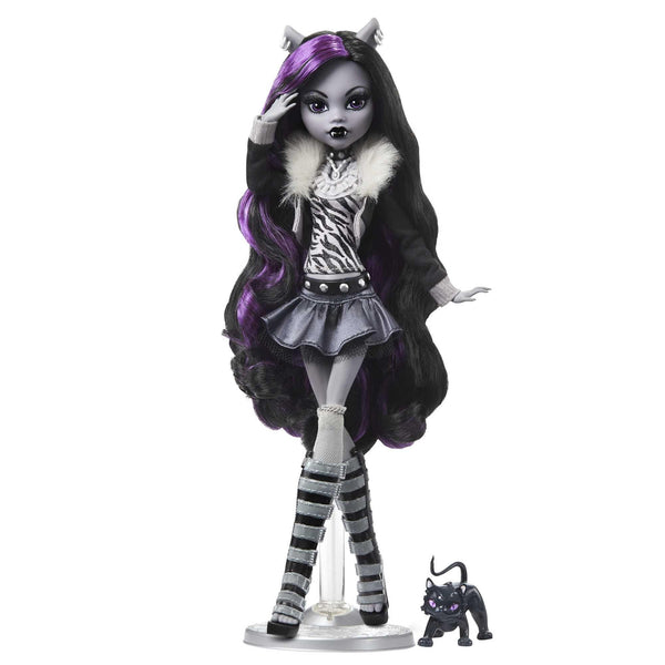 Monster High Reel Drama Doll, Clawdeen Wolf in Black and White, Collectible Reproduction with Doll-Size and Life-Size Posters, Horror Flick Theme