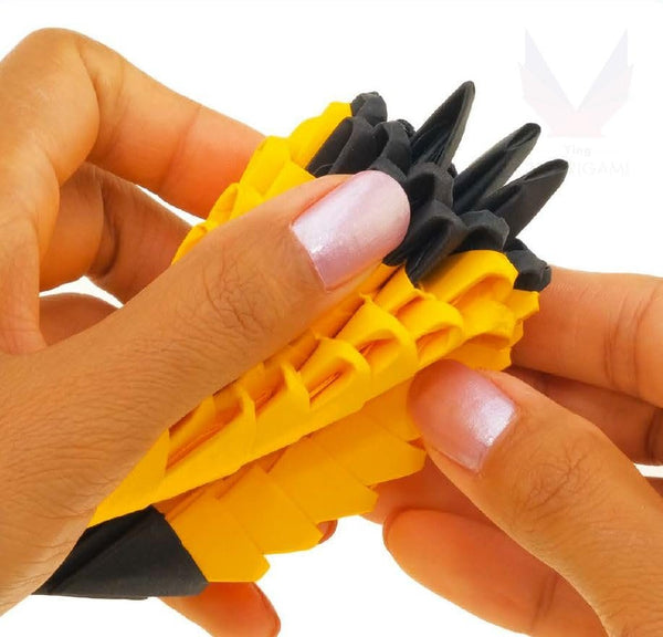 Alexander Origami 3D Toucan – 752-Piece 3D Paper Sculpture Kit with Patented Components & Easy Instructions, 10×29×17 cm, Creative STEM Craft for Kids & Adults (8+ Years)