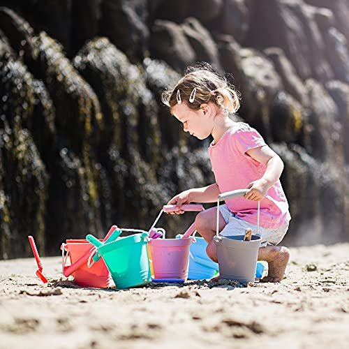 Bigjigs Toys Eco Spade for Kids (Coral Pink) - 20.5cm Wheat Fibre Toy Spade, Quality Sand Toys, Holiday Toys for Toddlers, Sand Shovels