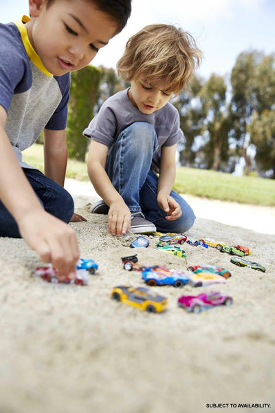 Hot Wheels Toy Cars & Trucks 20-Pack, Set of 20 1:64 Scale Vehicles for Play or Display, Instant Collection (Styles May Vary)