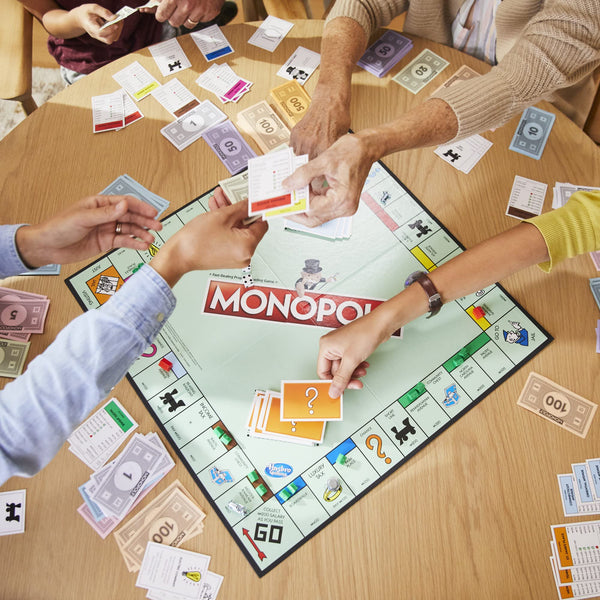 Monopoly Game, Family Board Games for 2 to 6 Players & Kids Ages 8 and Up, Includes 8 Tokens