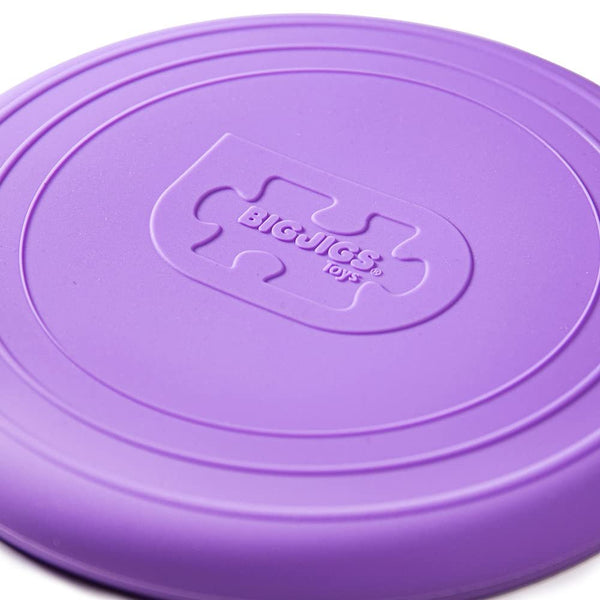 Bigjigs Toys Frisbee Flying Disc (Lavender Purple) - Silicone Frisbee for Kids, Quality Flying Saucers, Beach Toys & Garden Toys, Holiday Toys for Toddlers
