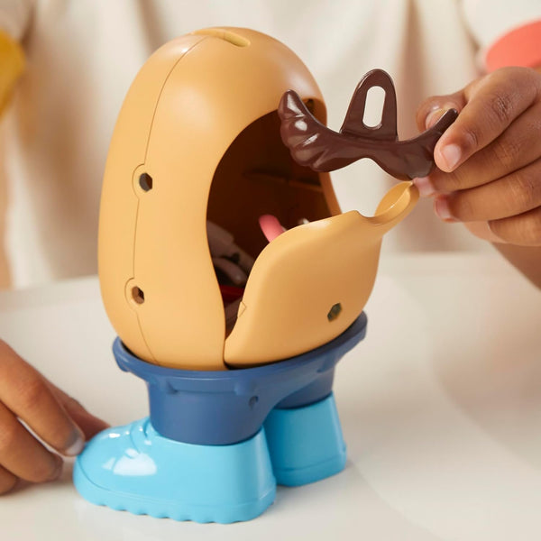Hasbro Mr. and Mrs. Potato Head Set of 2 Figures with Parts and Pieces for Ages 2+