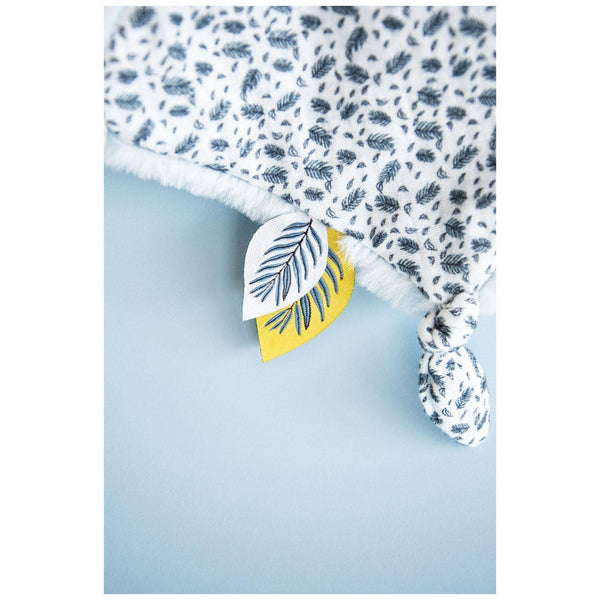 Doudou et Compagnie Yoca the Koala Blanket with Rattle in Gift Box - 22 cm Baby Comforter & Educational Soft Toy - Ideal Newborn Gift for Baby Boy or Girl (DC3666)