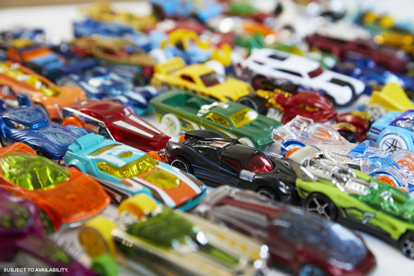 Hot Wheels Toy Cars & Trucks 20-Pack, Set of 20 1:64 Scale Vehicles for Play or Display, Instant Collection (Styles May Vary)