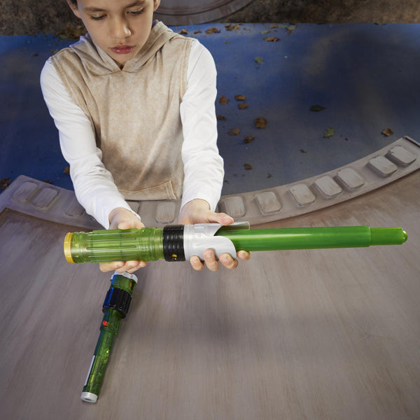 STAR WARS Lightsaber Forge Kyber Core, Officially Licensed Green Customizable Electronic Lightsaber, Roleplay Toys, Halloween Costumes & Accessories for Boys & Girls