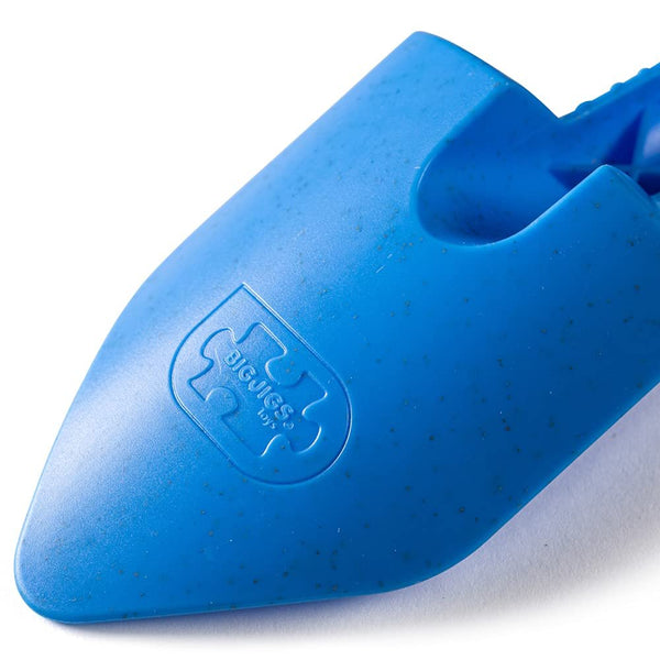 Bigjigs Toys Eco Spade for Kids (Ocean Blue) - 20.5cm Wheat Fibre Toy Spade, Quality Sand Toys, Holiday Toys for Toddlers, Sand Shovels