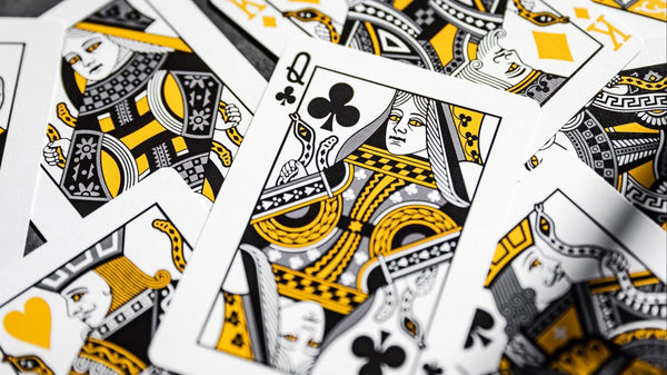 MECHANIC INDUSTRIES Snakes & Ladders Playing Cards - Animated Flip-Book Marked Deck, Poker Size Standard Index, Custom Faces, Snakebite Gaff and Reveal Jokers, Includes Magic Tutorials