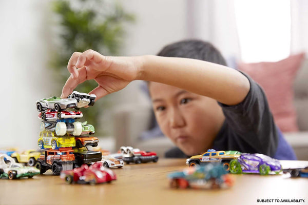 Hot Wheels Toy Cars & Trucks 20-Pack, Set of 20 1:64 Scale Vehicles for Play or Display, Instant Collection (Styles May Vary)