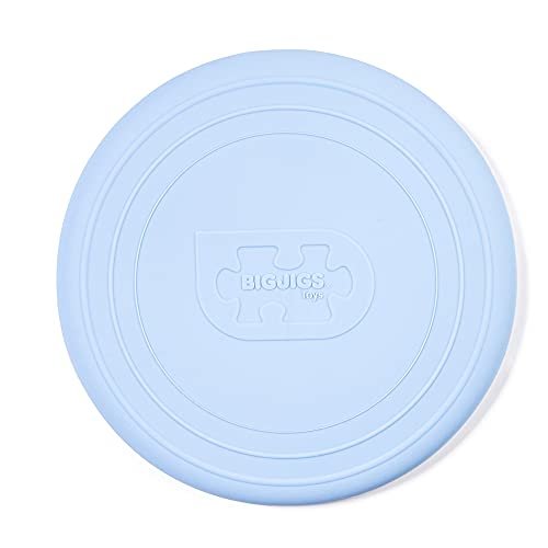 Bigjigs Toys Frisbee Flying Disc (Powder Blue) - Silicone Frisbee for Kids, Quality Flying Saucers, Beach Toys & Garden Toys, Holiday Toys for Toddlers