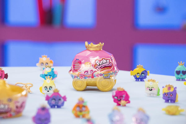 Pinky Promise Gemmy Friends Pretend Play Royal Carriage Mini Set, Surprise Princess Jewelry Toy with 3 Collectible Gemmy Friends and 2 Hairpins, Mix and Match Wearable Gems, Ages 4+