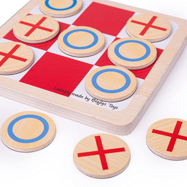 Bigjigs Toys Noughts and Crosses, Wooden Tic Tac Toe Travel Board Game, 2 Players Ages 3+