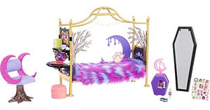 Monster High Clawdeen Wolf Bedroom Playset Toy With Doll House Furniture & Accessories, Spooky Decor & Snacks, Sticker Sheet, Ages 4+