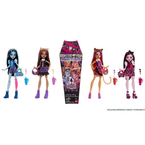 Monster High Buried Secrets Dolls and Accessories, Scare-mester School Theme with Mystery Fashion Doll and 5 Unboxing Surprises (Characters May Vary)